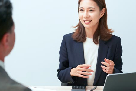 【仕事】人と企業を繋ぐ「橋渡し役」として経験値を積み、経営的な視点を養える仕事です