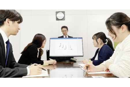 【教育】“ハイブリッド人材”の育成をめざし、新人から中堅・ベテランまで研修制度を充実させています