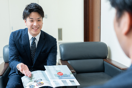【仕事】ルート営業なので探客の苦労はありませんが、コミュニケーション能力や提案力が大切