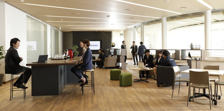 充実の研修制度あり♪慣れるまでは先輩社員がフォロー＆バックアップ