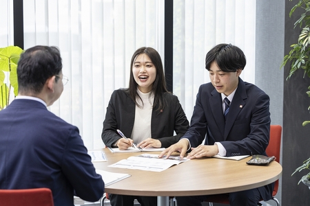 急成長中の環境で営業として着実にスキルアップ