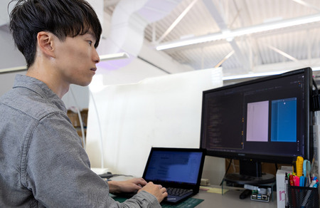 自分が作った製品が人々の暮らしを明るく照らしている